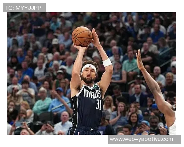 小迈克尔波特半场表现平平12投4中三分球命中率低迷仅得11分3篮板